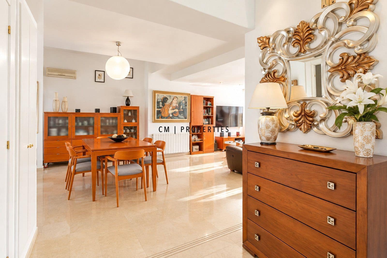 5 bedroom Townhouse for rent in Picanya with pool garage - € 3,000 (Ref: 10127546)