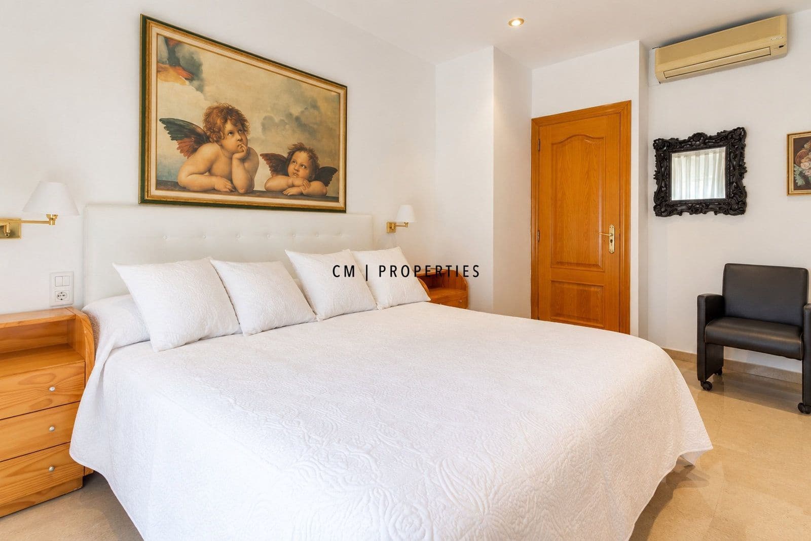 5 bedroom Townhouse for rent in Picanya with pool garage - € 3,000 (Ref: 10127546)