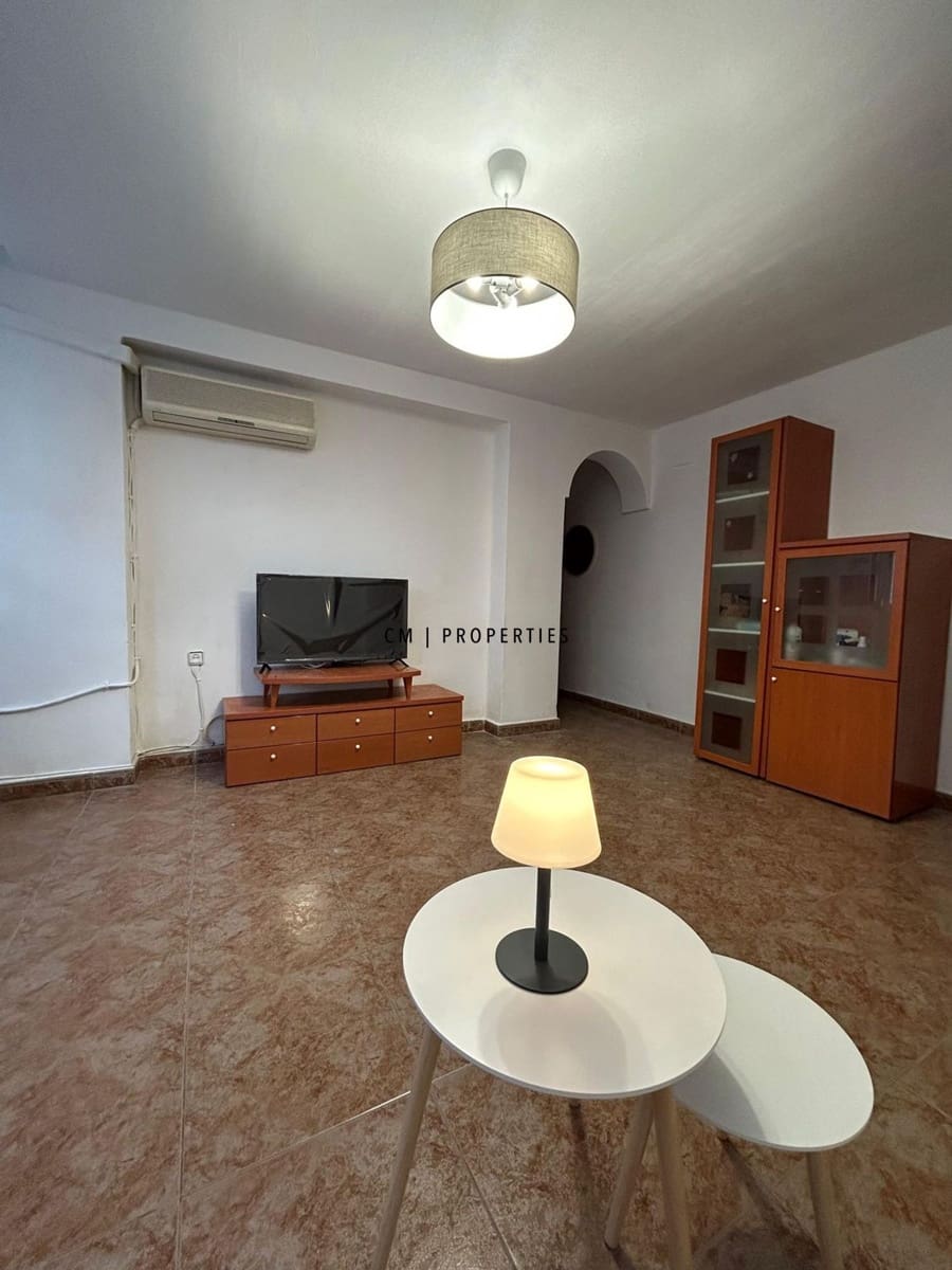 3 quarto Apartamento para arrendar em Valencia cidade - 1 300 € (Ref: 10130749)