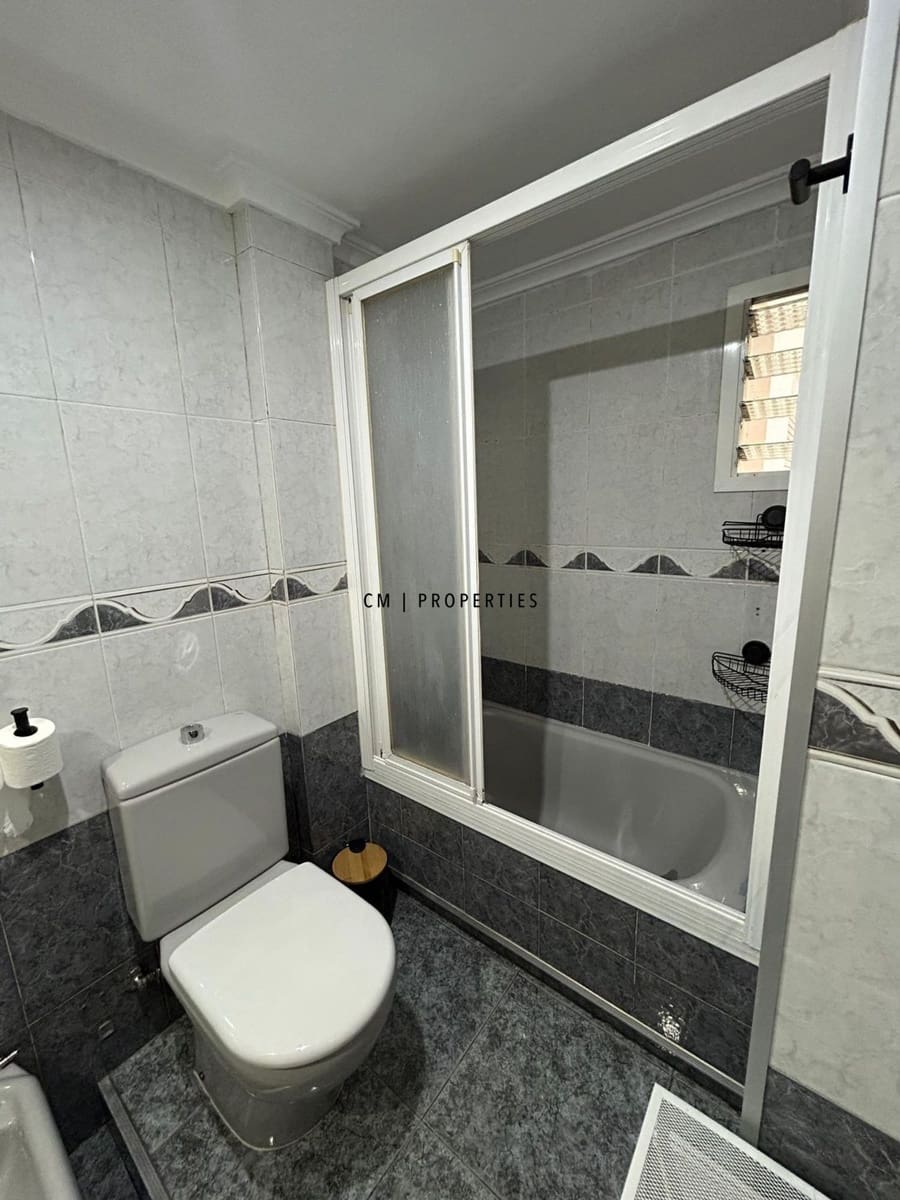 3 quarto Apartamento para arrendar em Valencia cidade - 1 300 € (Ref: 10130749)