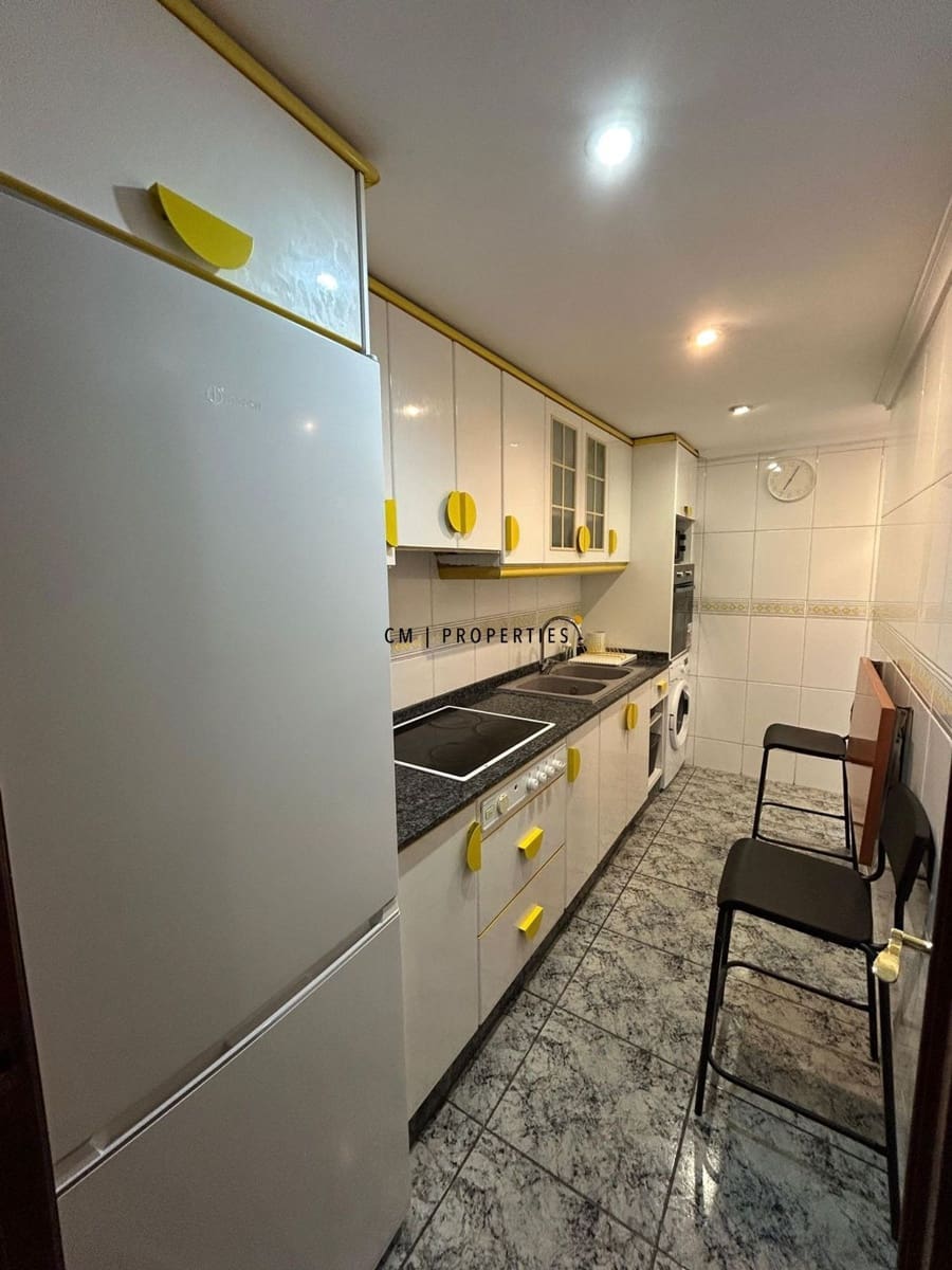 3 quarto Apartamento para arrendar em Valencia cidade - 1 300 € (Ref: 10130749)