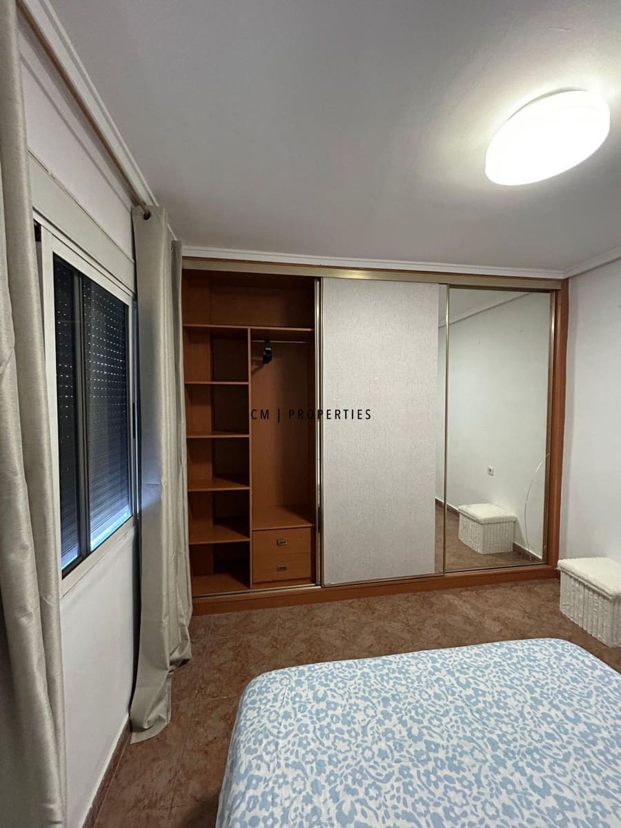 3 quarto Apartamento para arrendar em Valencia cidade - 1 300 € (Ref: 10130749)