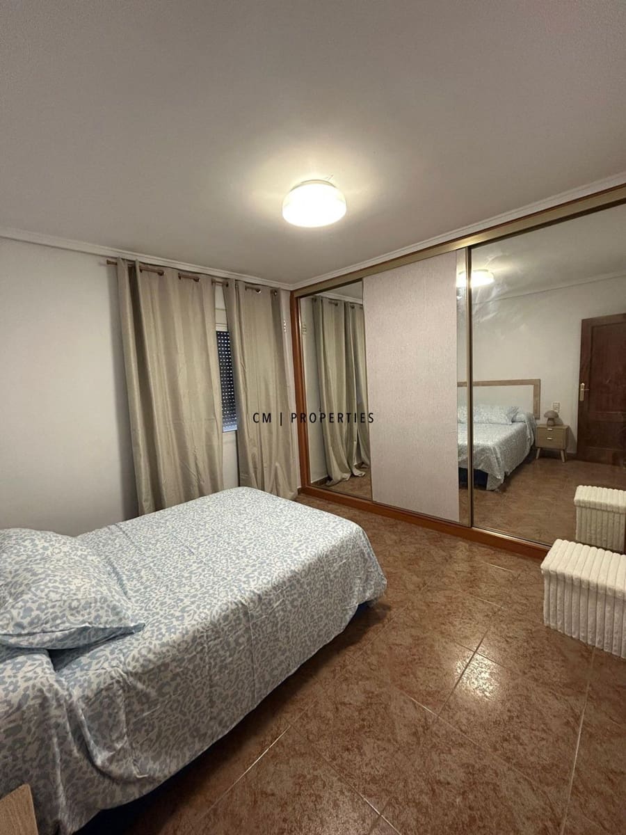 3 quarto Apartamento para arrendar em Valencia cidade - 1 300 € (Ref: 10130749)