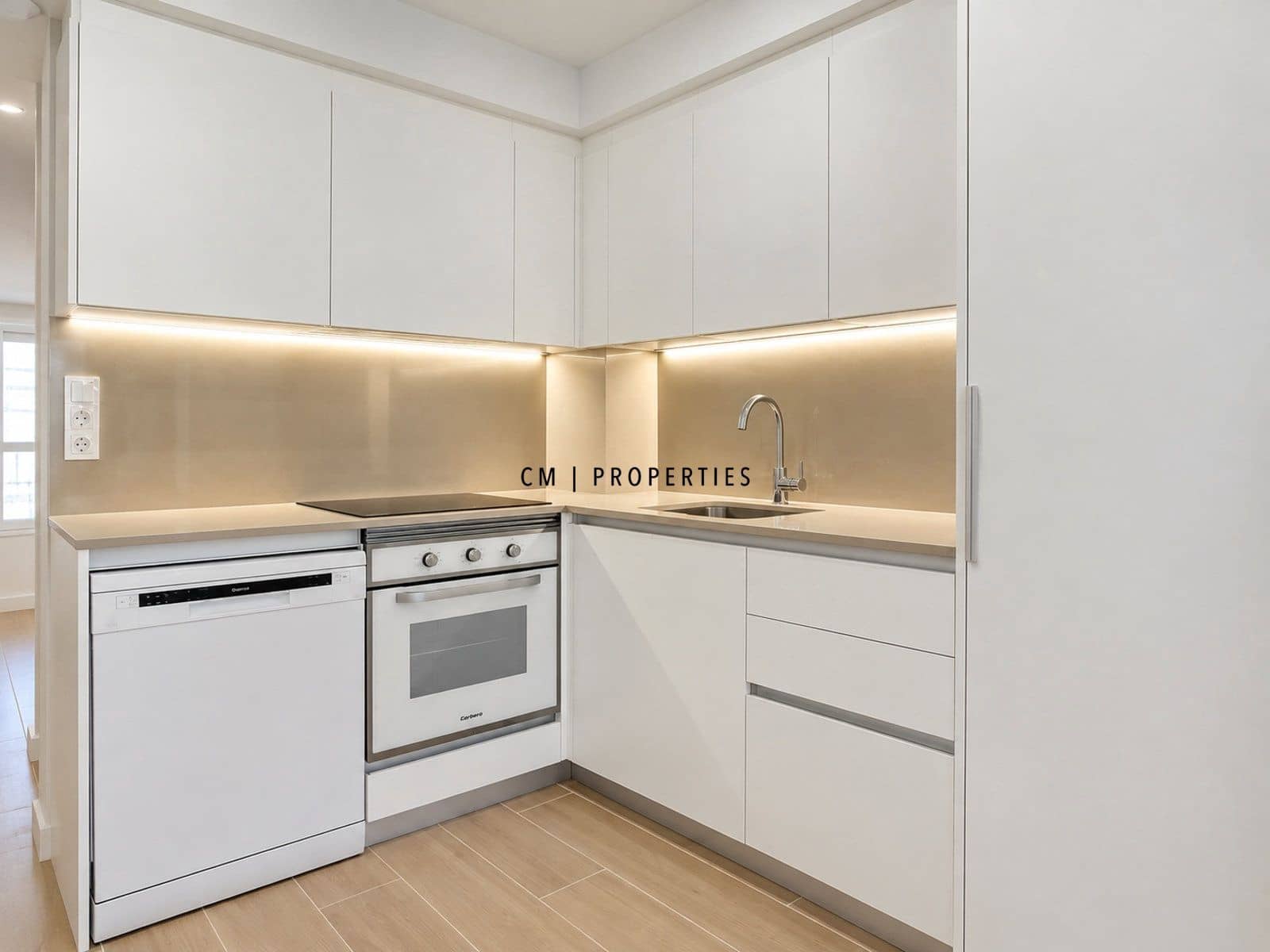 2 quarto Apartamento para arrendar em Valencia cidade - 1 350 € (Ref: 10130750)