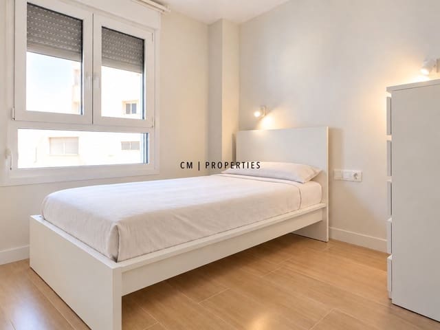 2 quarto Apartamento para arrendar em Valência cidade - 1 350 € (Ref: 10130750)
