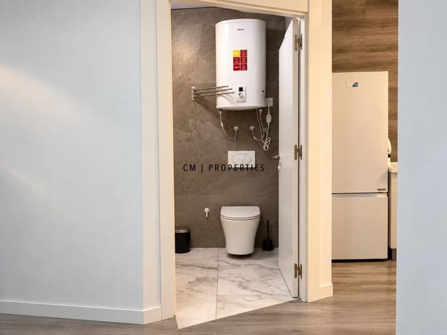 1 slaapkamer Flat te huur in Benicalap, Valencia stad - € 1.250 (Ref: 10131000)