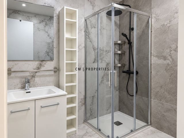 1 slaapkamer Flat te huur in Benicalap, Valencia stad - € 1.250 (Ref: 10131000)