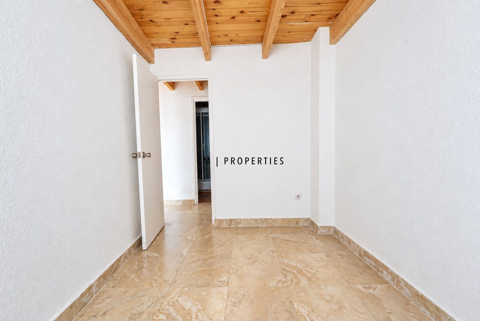 Villa zu verkaufen in Betera - 250.000 € (Ref: 10132870)