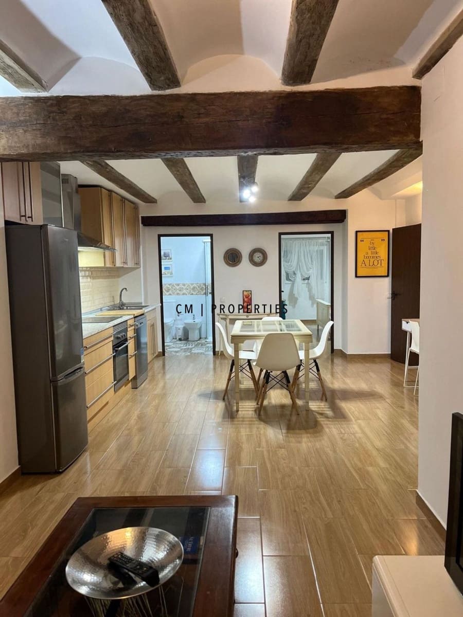 2 bedroom Flat for rent in Valencia city - € 1,350 (Ref: 10135108)