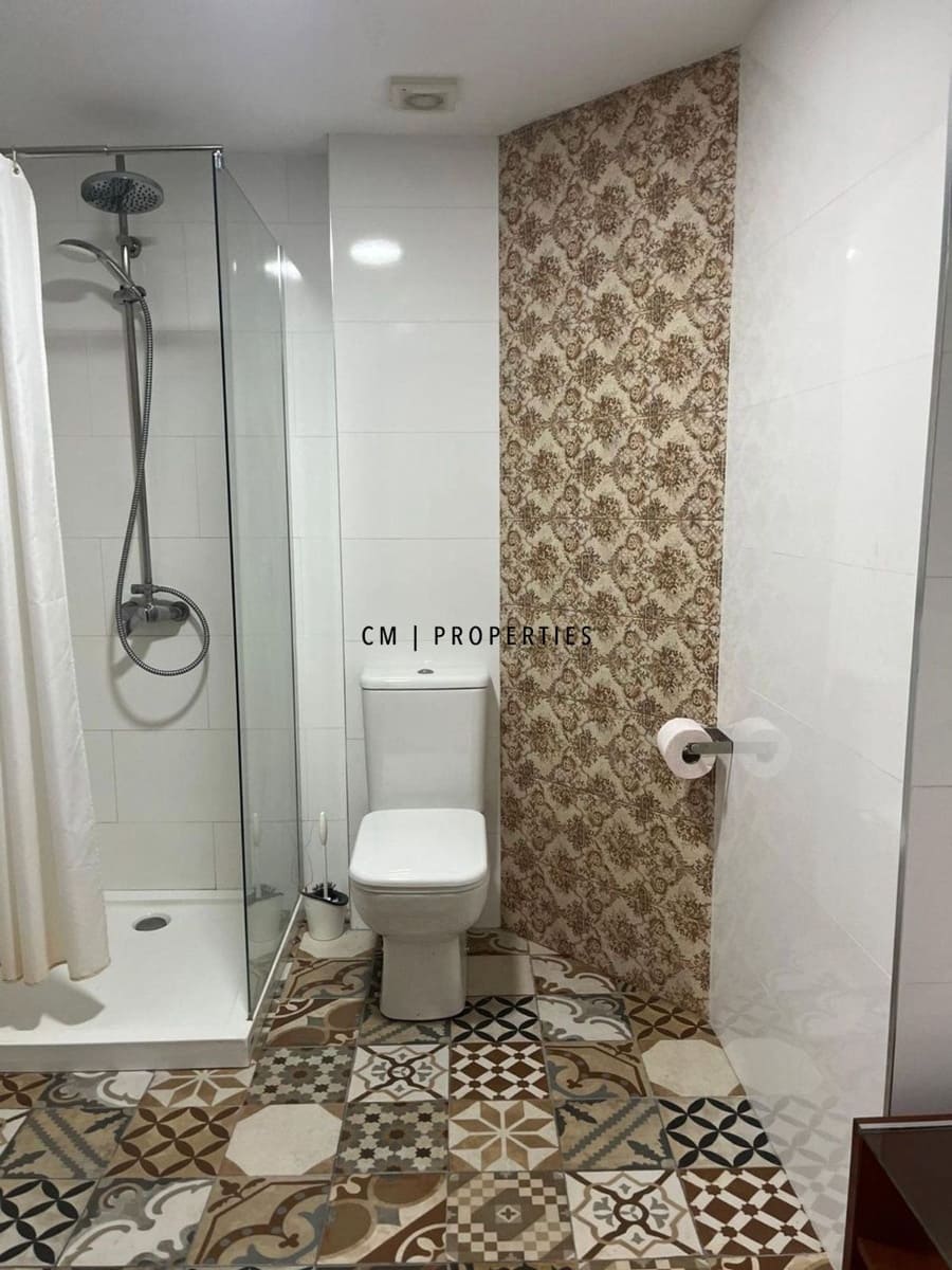 2 bedroom Flat for rent in Valencia city - € 1,350 (Ref: 10135108)