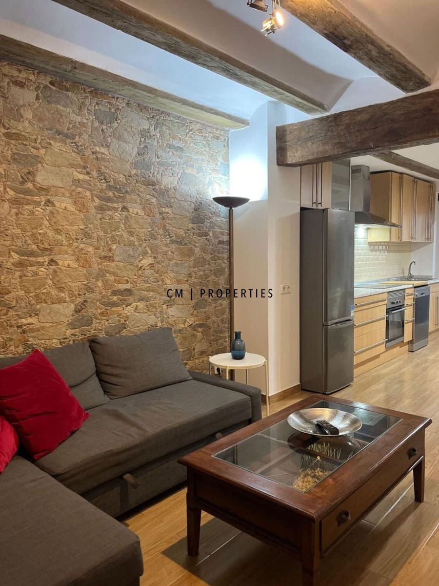 2 bedroom Flat for rent in Valencia city - € 1,350 (Ref: 10135108)