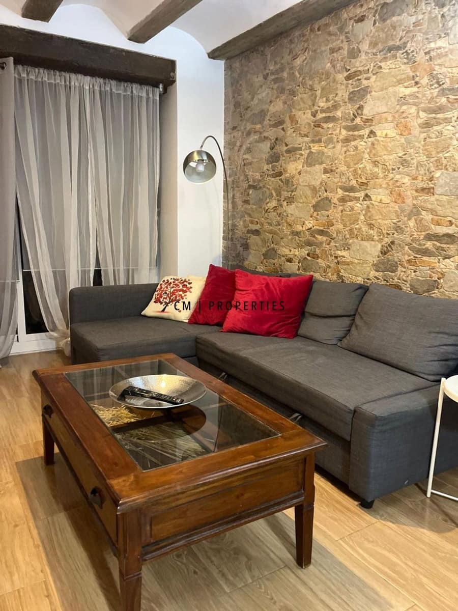 2 bedroom Flat for rent in Valencia city - € 1,350 (Ref: 10135108)