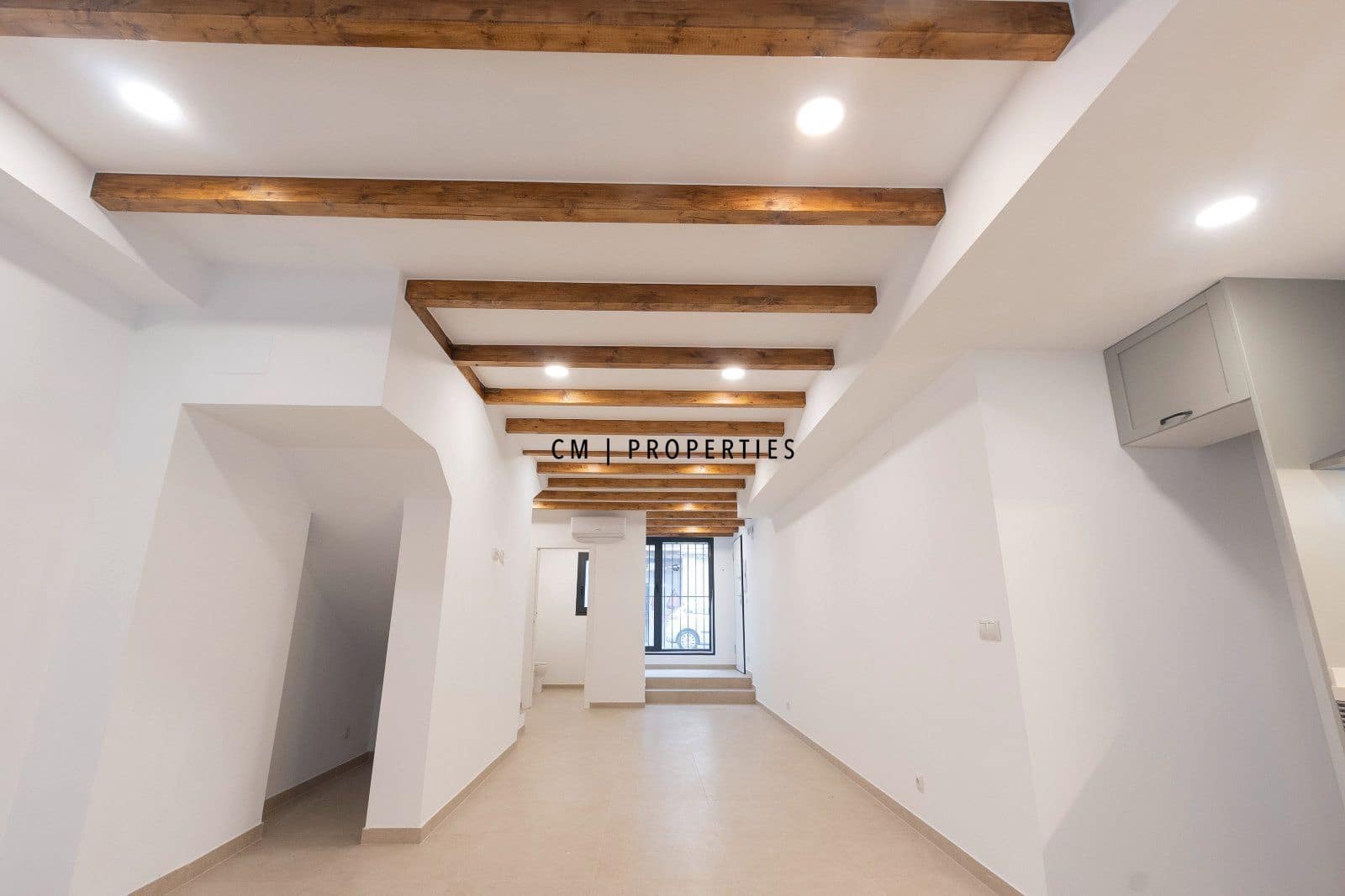 3 sovrum Lägenhet att hyra i Valencia stad med pool - 2 500 € (Ref: 10136533)