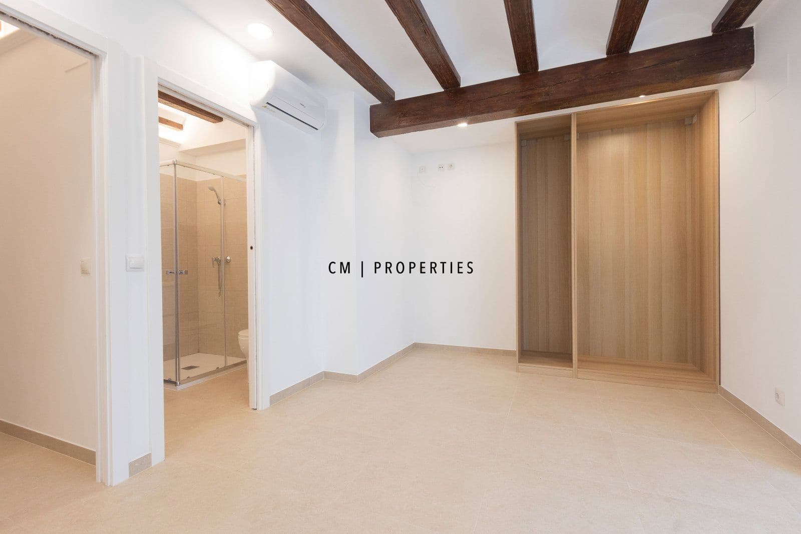 3 sovrum Lägenhet att hyra i Valencia stad med pool - 2 500 € (Ref: 10136533)
