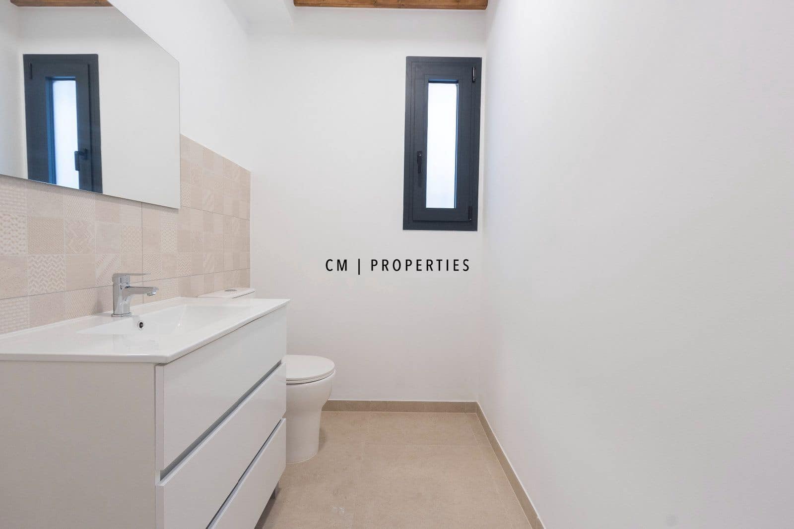 3 sovrum Lägenhet att hyra i Valencia stad med pool - 2 500 € (Ref: 10136533)