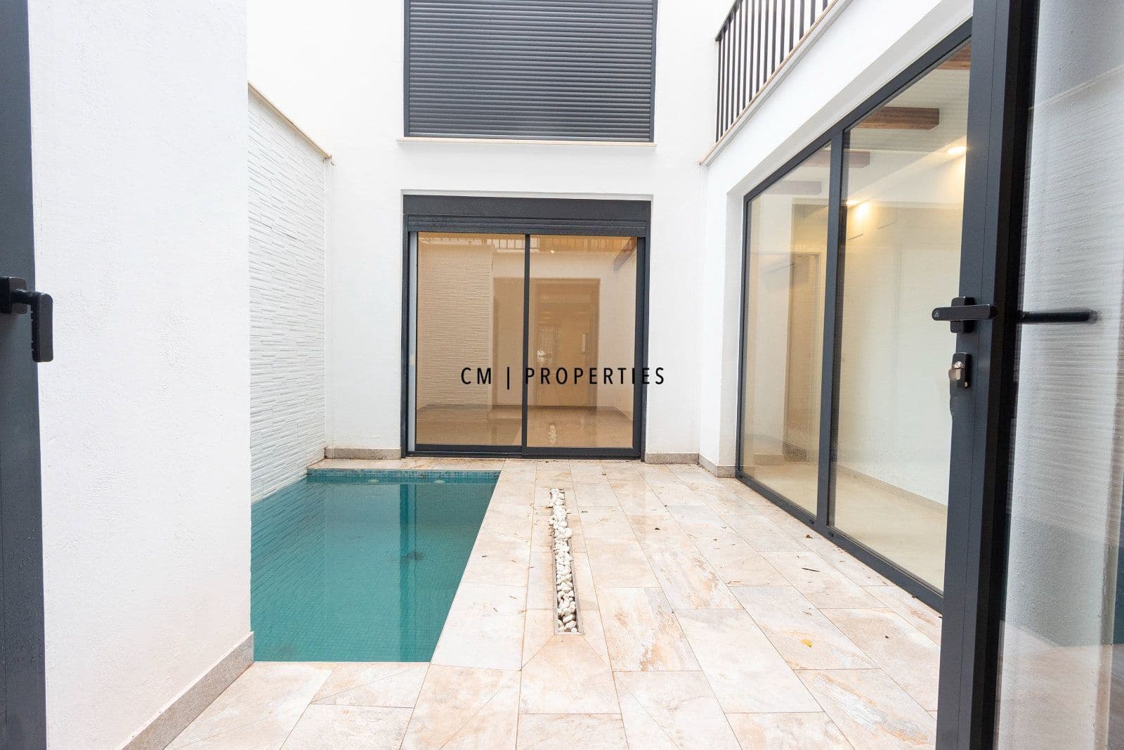 3 sovrum Lägenhet att hyra i Valencia stad med pool - 2 500 € (Ref: 10136533)