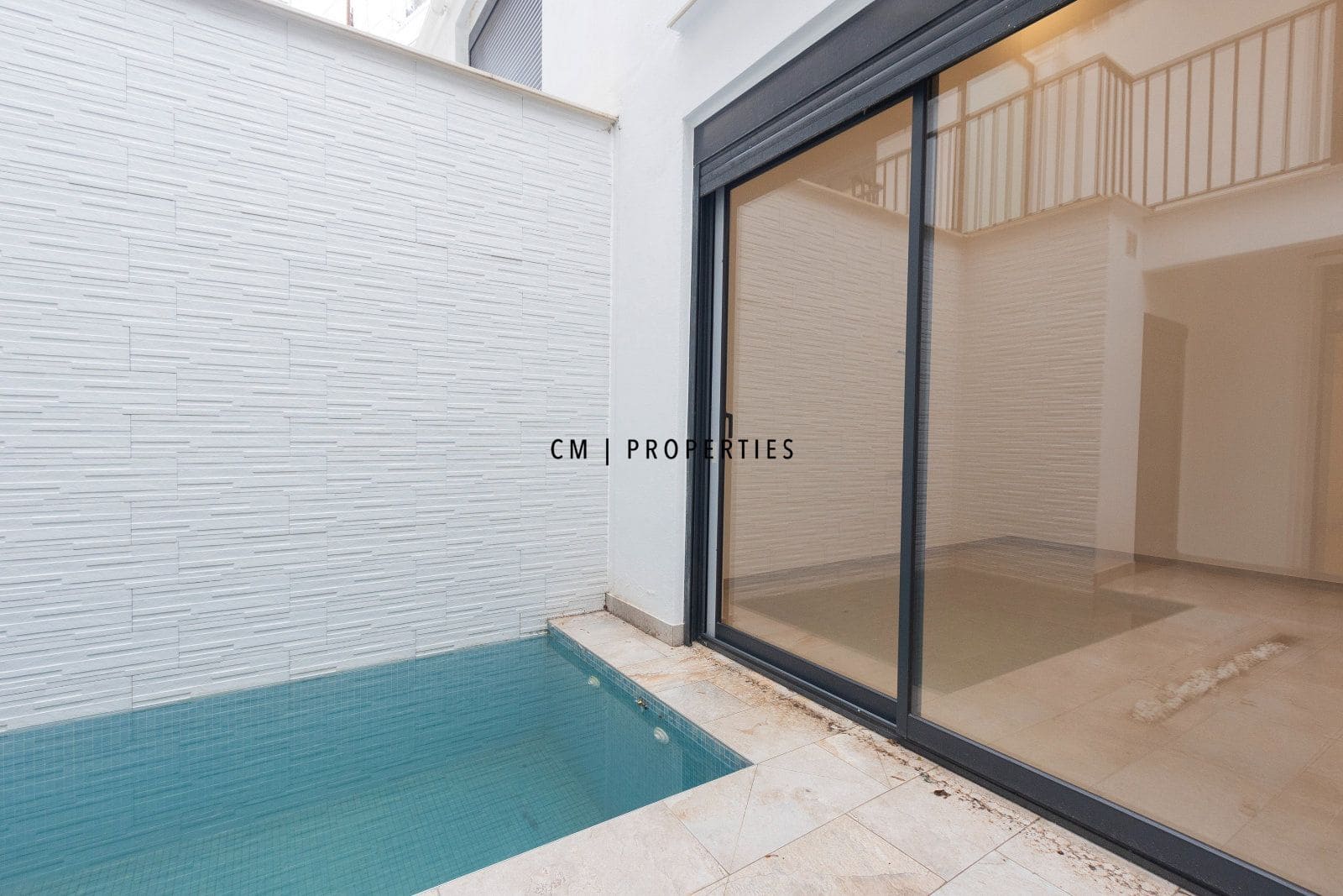 3 sovrum Lägenhet att hyra i Valencia stad med pool - 2 500 € (Ref: 10136533)