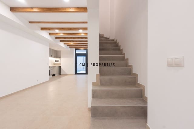 3 sovrum Lägenhet att hyra i Extramurs, Valencia stad - 2 500 € (Ref: 10136533)