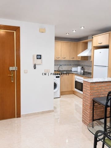 Piso de 1 habitación en València ciudad en alquiler con piscina - 1.200 € (Ref: 10136720)