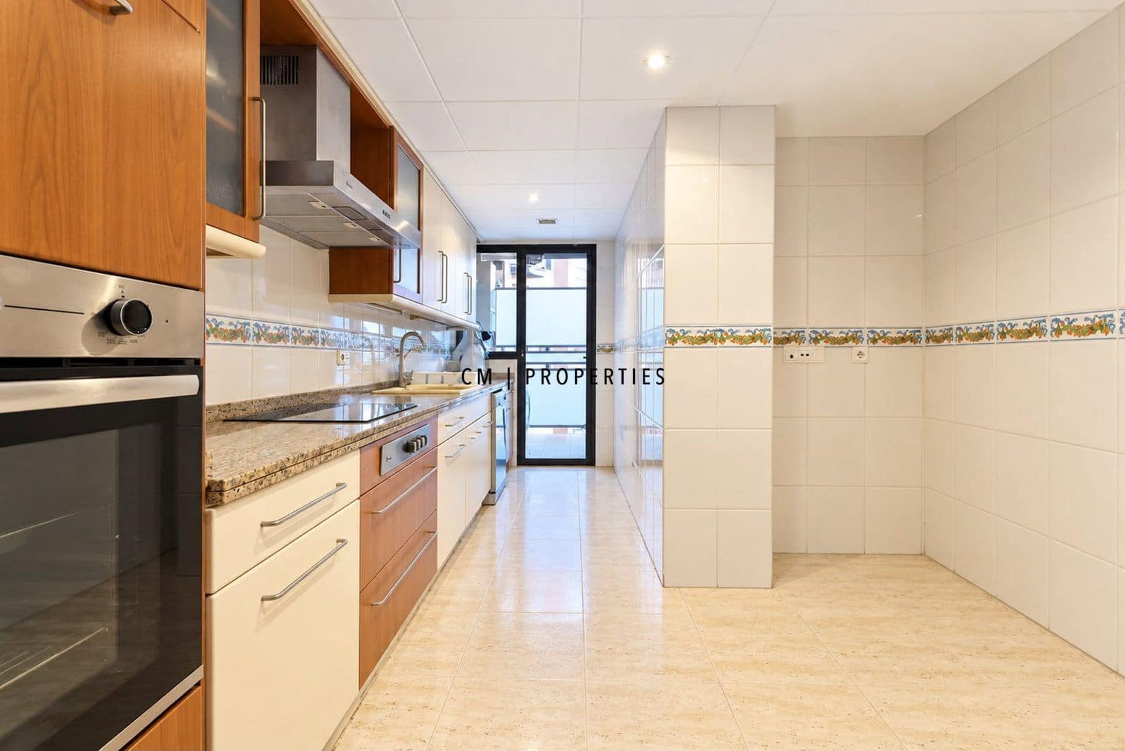 3 soveværelse Lejlighed til leje i Valencia by med swimmingpool garage - € 2.300 (Ref: 10141501)