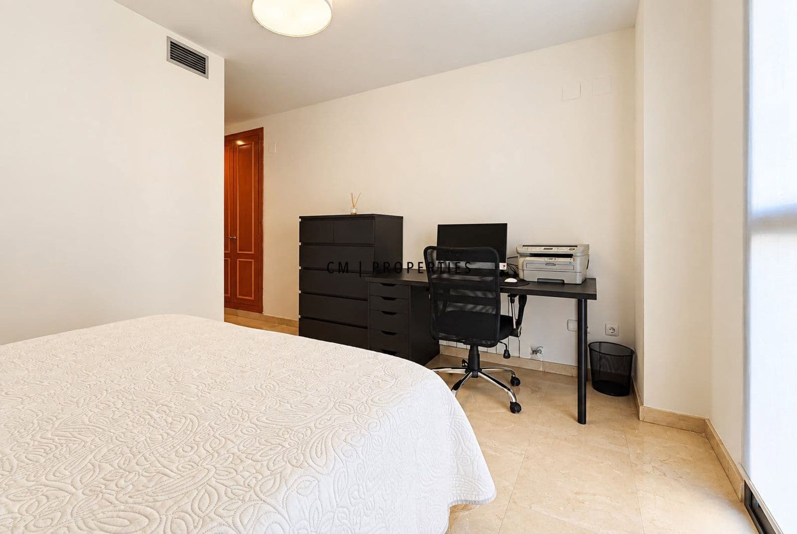 3 soveværelse Lejlighed til leje i Valencia by med swimmingpool garage - € 2.300 (Ref: 10141501)