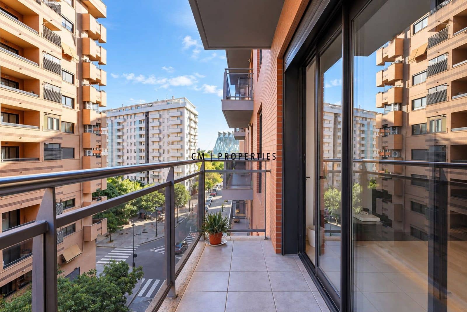 3 soveværelse Lejlighed til leje i Valencia by med swimmingpool garage - € 2.300 (Ref: 10141501)