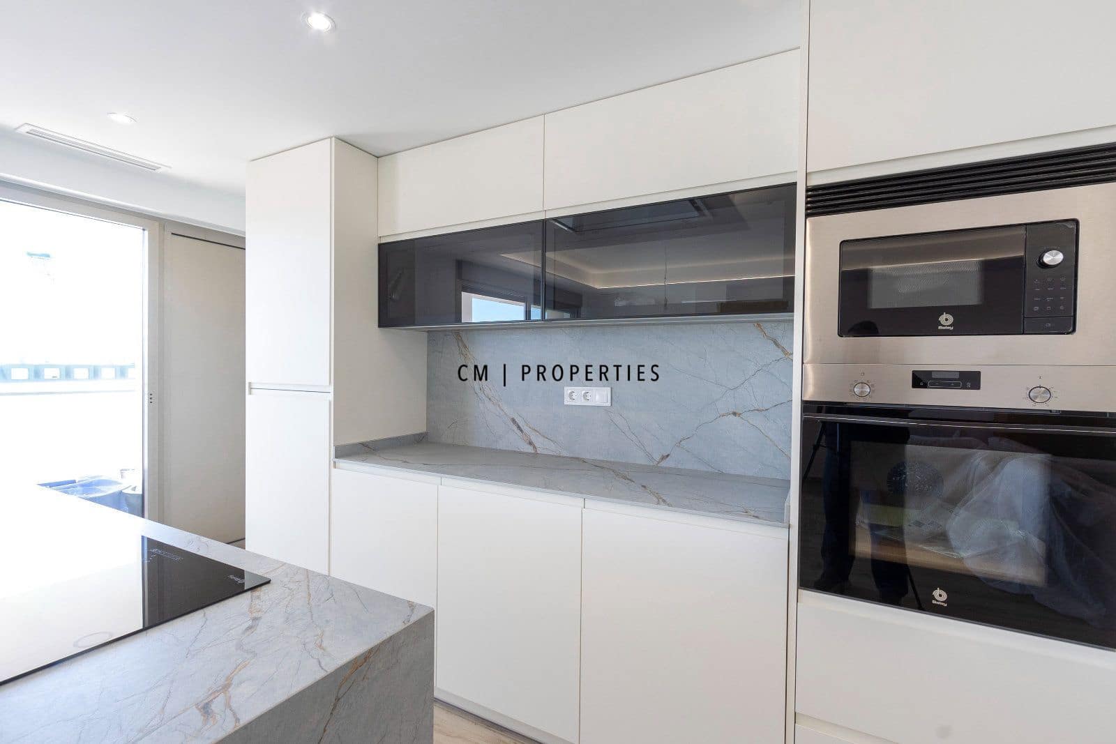 Ático de 3 habitaciones en València ciudad en alquiler con piscina garaje - 3.150 € (Ref: 10144758)