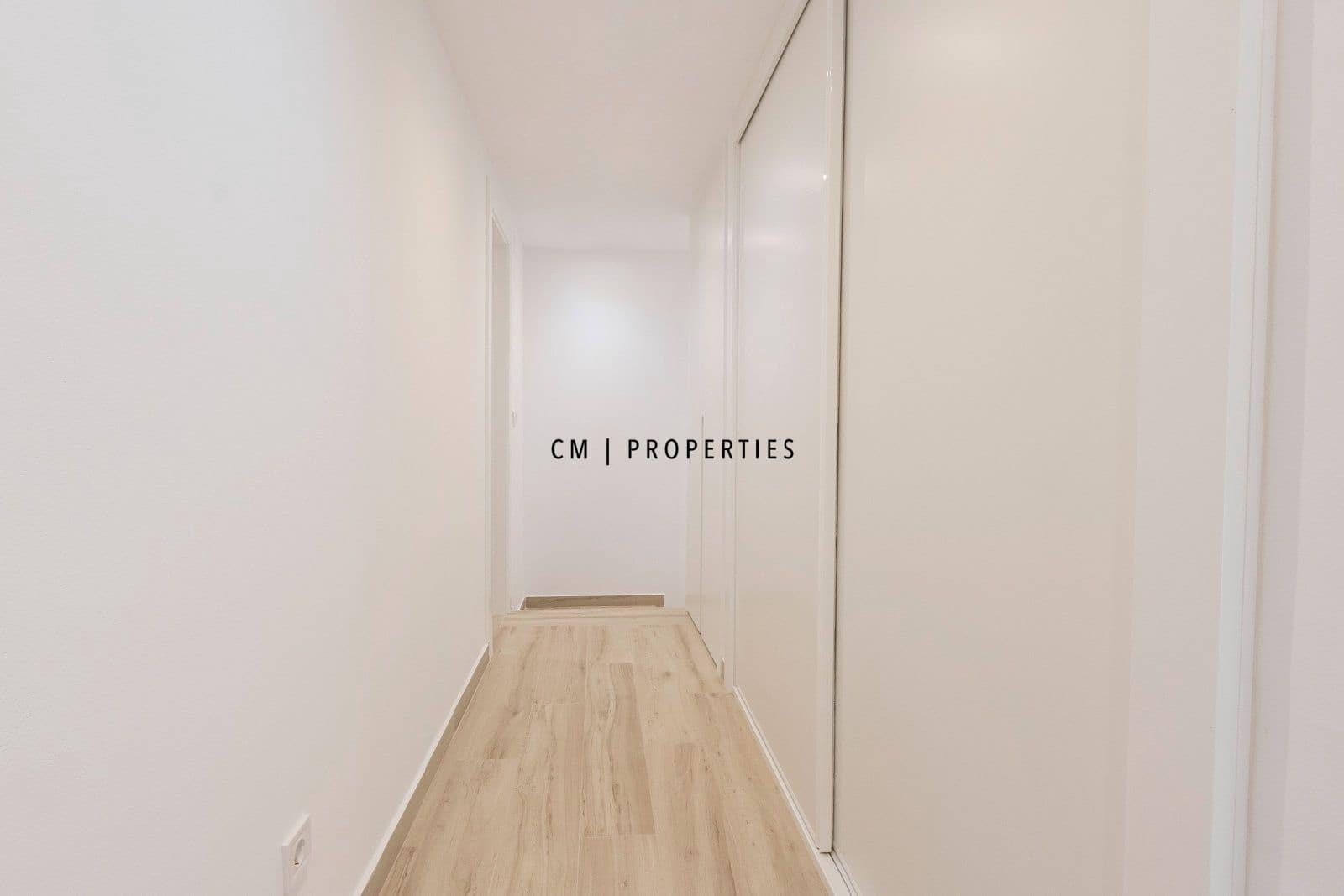 Ático de 3 habitaciones en València ciudad en alquiler con piscina garaje - 3.150 € (Ref: 10144758)
