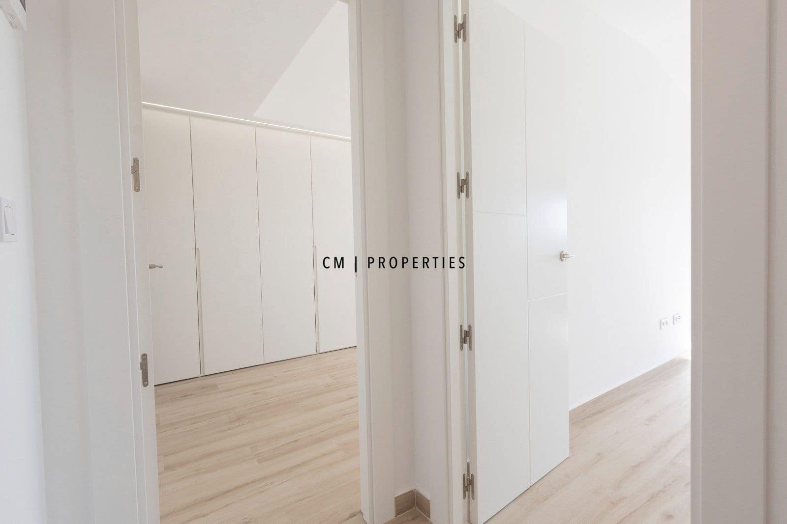 Ático de 3 habitaciones en València ciudad en alquiler con piscina garaje - 3.150 € (Ref: 10144758)