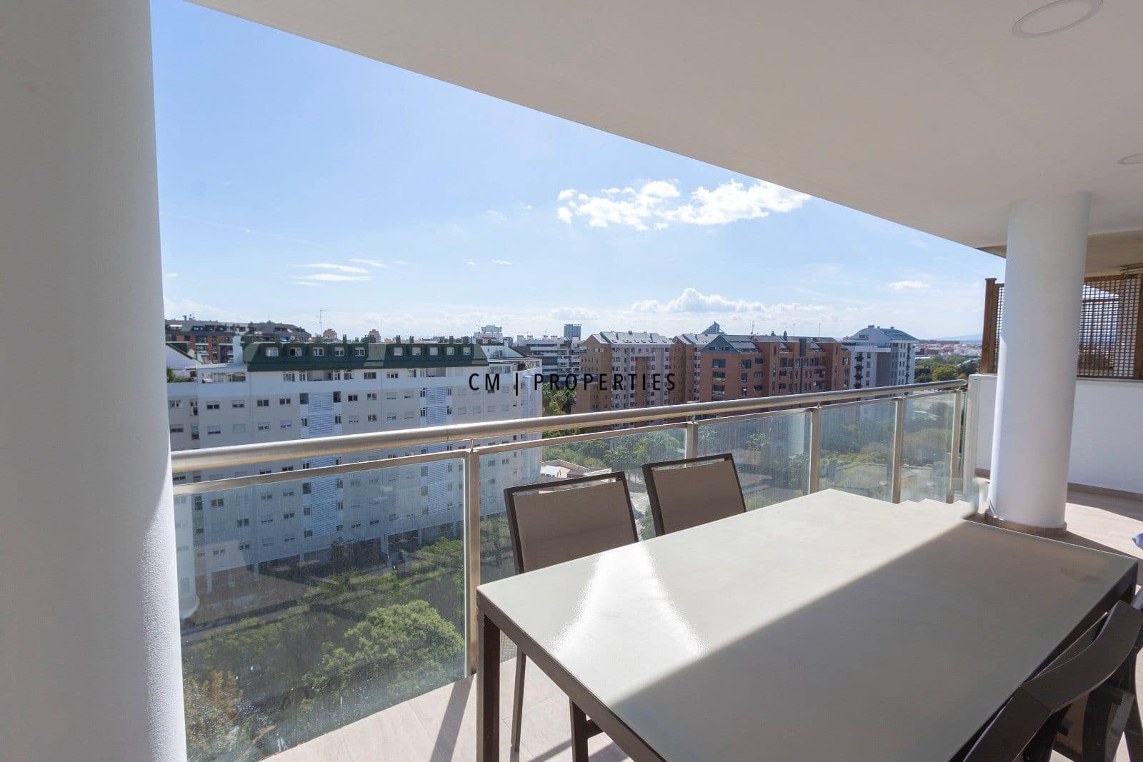 Ático de 3 habitaciones en València ciudad en alquiler con piscina garaje - 3.150 € (Ref: 10144758)