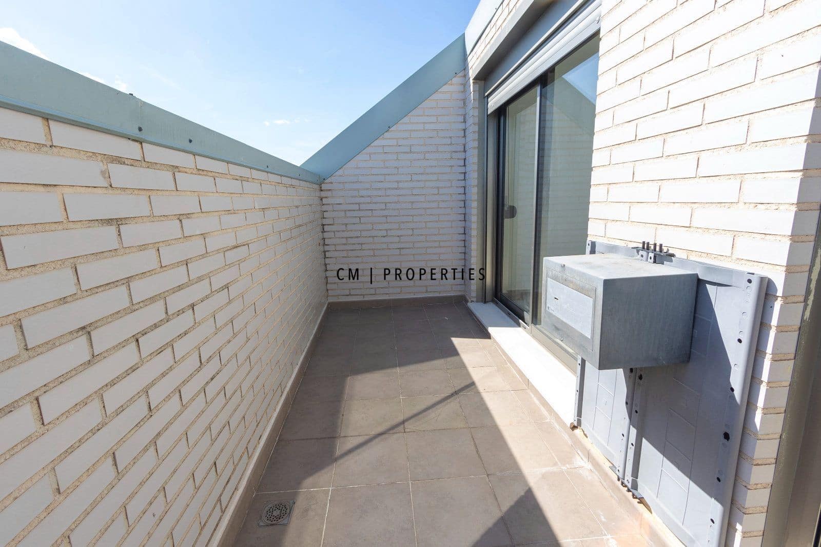 Ático de 3 habitaciones en València ciudad en alquiler con piscina garaje - 3.150 € (Ref: 10144758)