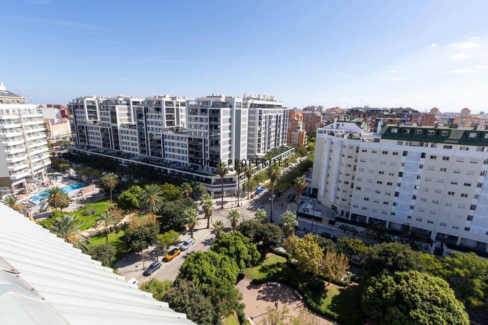 Ático de 3 habitaciones en València ciudad en alquiler con piscina garaje - 3.150 € (Ref: 10144758)