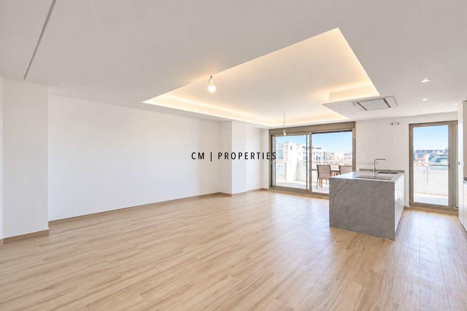 Ático de 3 habitaciones en València ciudad en alquiler con piscina garaje - 3.150 € (Ref: 10144758)