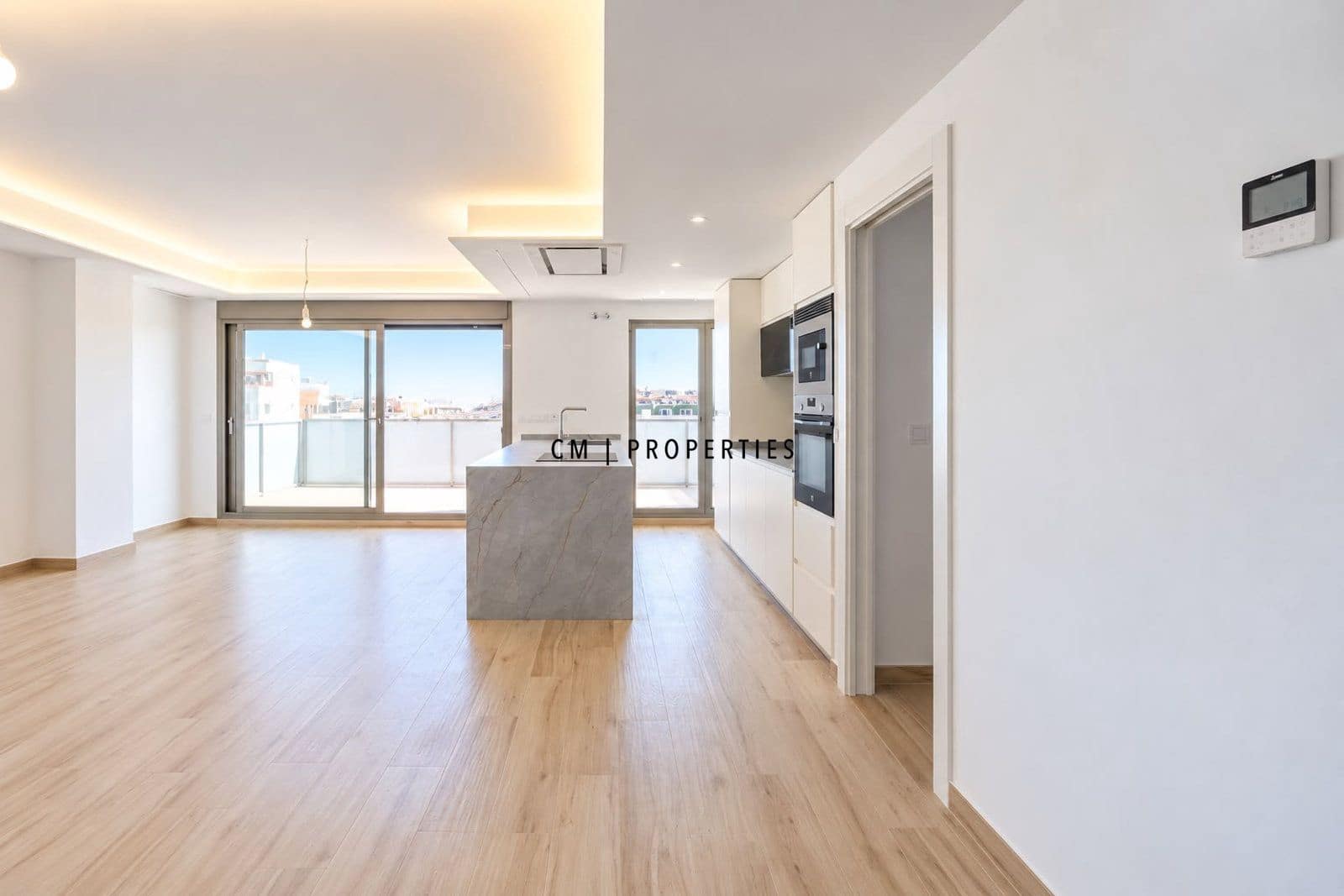 Ático de 3 habitaciones en València ciudad en alquiler con piscina garaje - 3.150 € (Ref: 10144758)