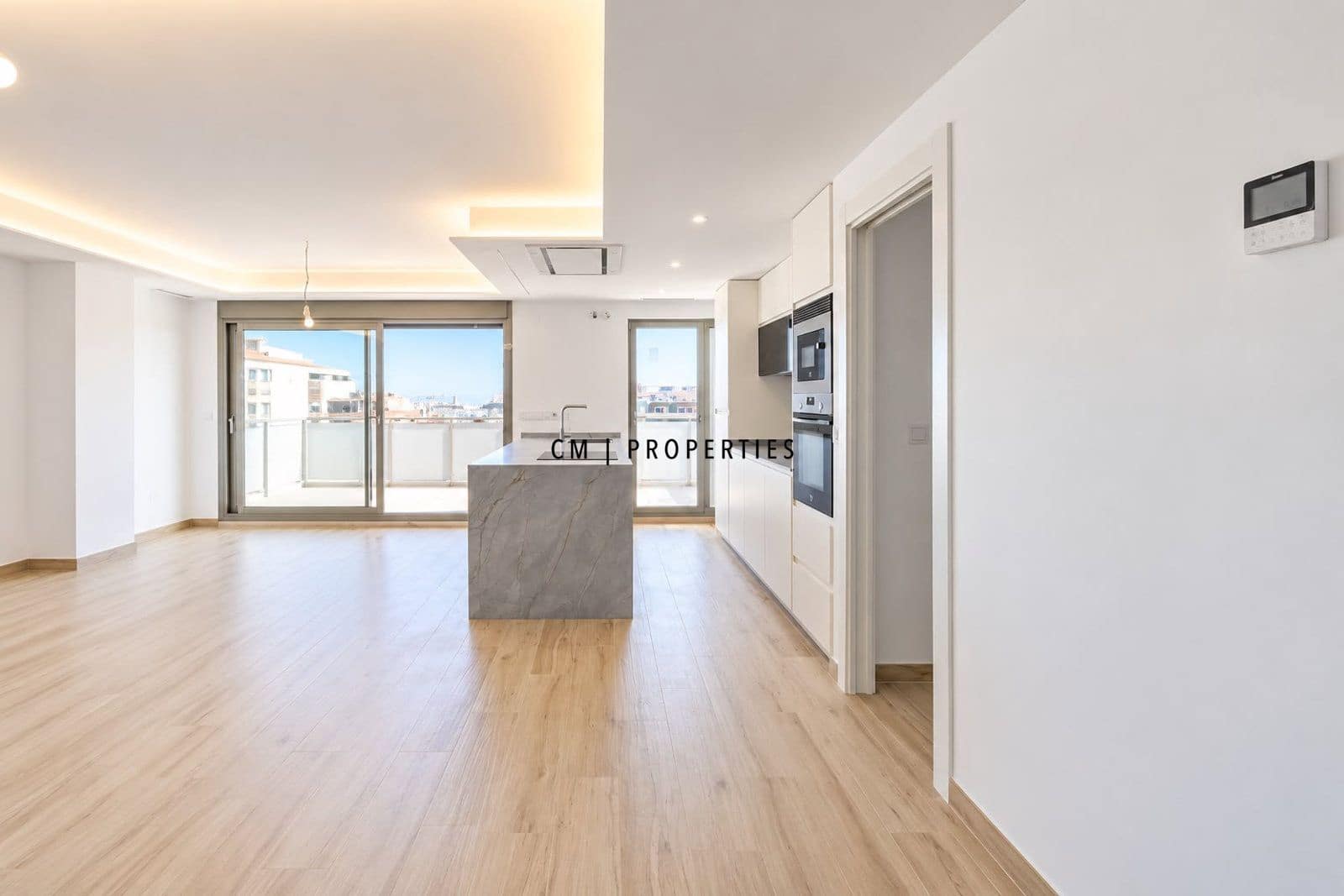 Ático de 3 habitaciones en València ciudad en alquiler con piscina garaje - 3.150 € (Ref: 10144758)