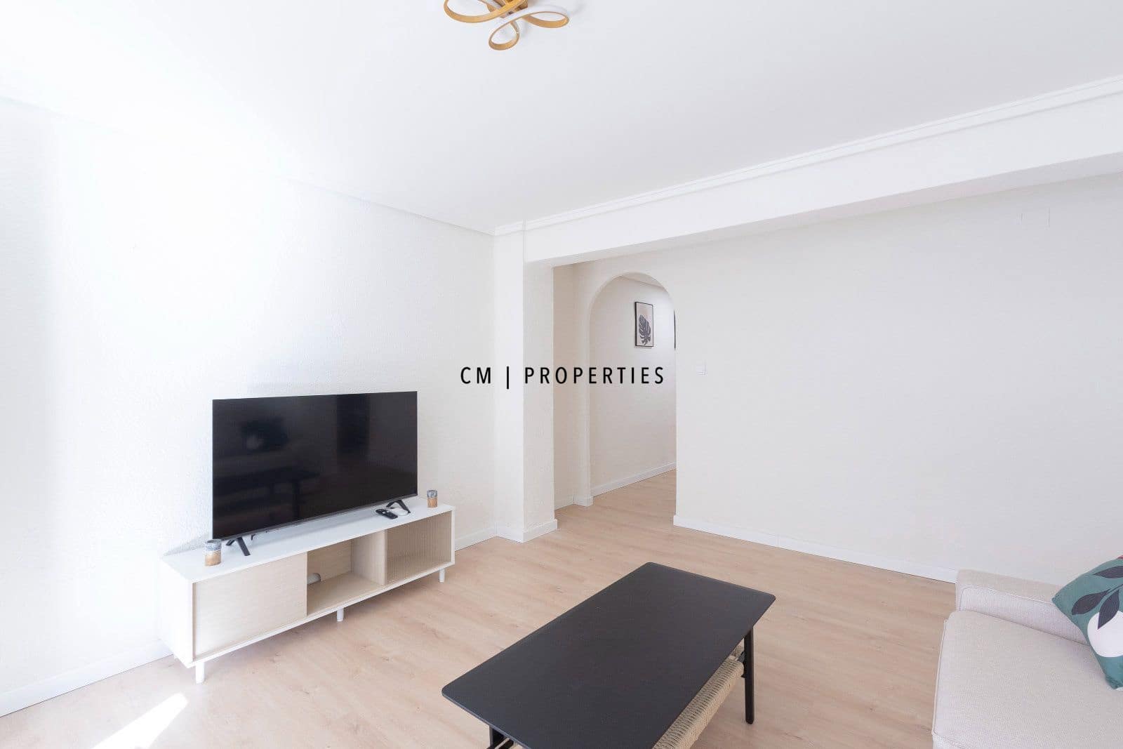 2 bedroom Flat for rent in Valencia city - € 1,800 (Ref: 10147454)