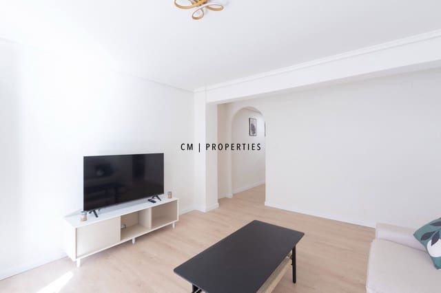 2 bedroom Flat for rent in Valencia city - € 1,800 (Ref: 10147454)