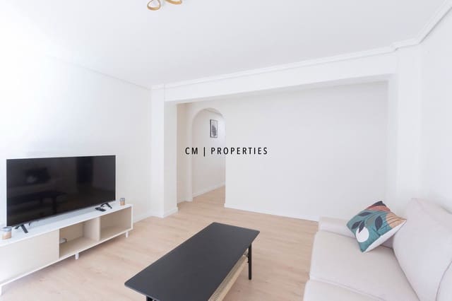 2 bedroom Flat for rent in Valencia city - € 1,800 (Ref: 10147454)