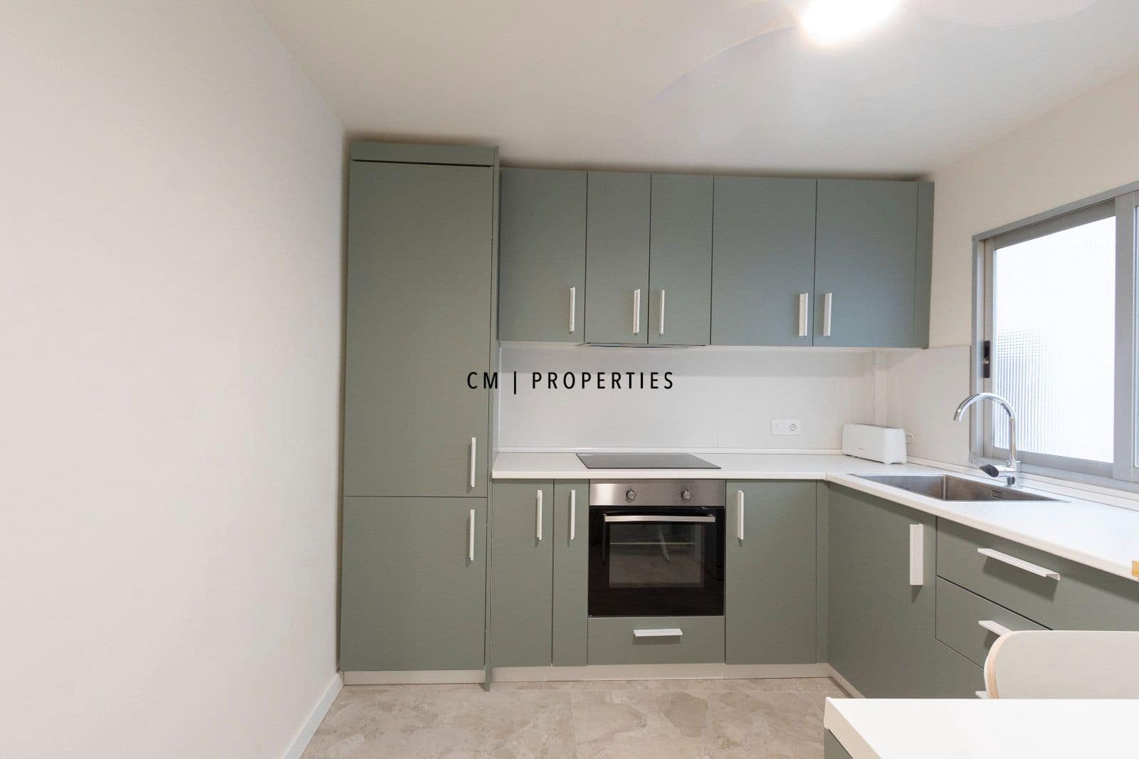 2 bedroom Flat for rent in Valencia city - € 1,800 (Ref: 10147454)