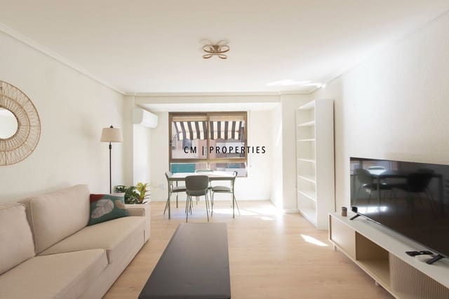 2 bedroom Flat for rent in Valencia city - € 1,800 (Ref: 10147454)
