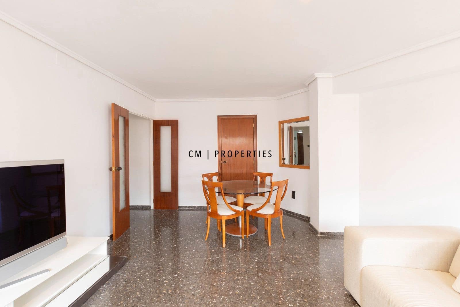4 bedroom Flat for rent in Sagunto / Sagunt - € 1,800 (Ref: 10153973)