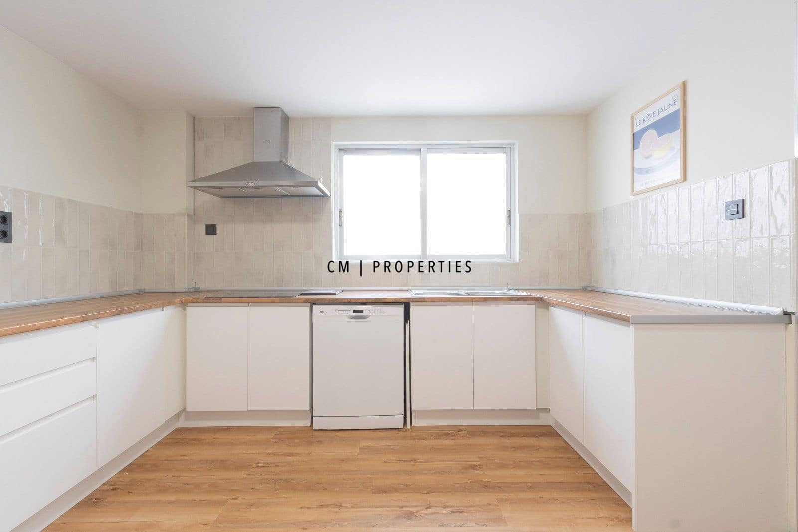4 bedroom Flat for rent in Sagunto / Sagunt - € 1,800 (Ref: 10153973)