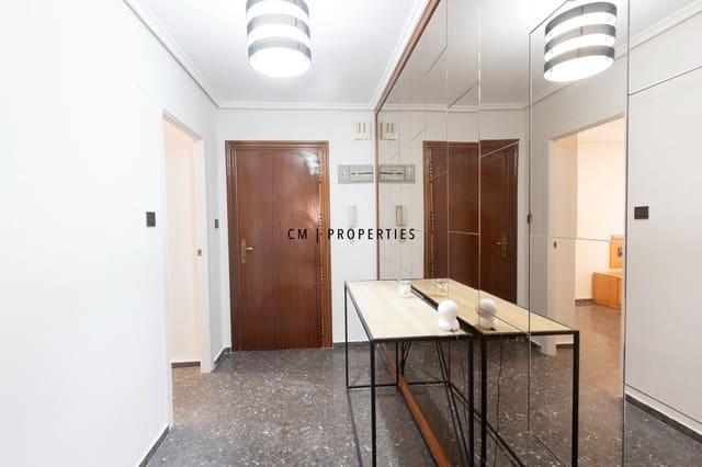 4 bedroom Flat for rent in Sagunto / Sagunt - € 1,800 (Ref: 10153973)