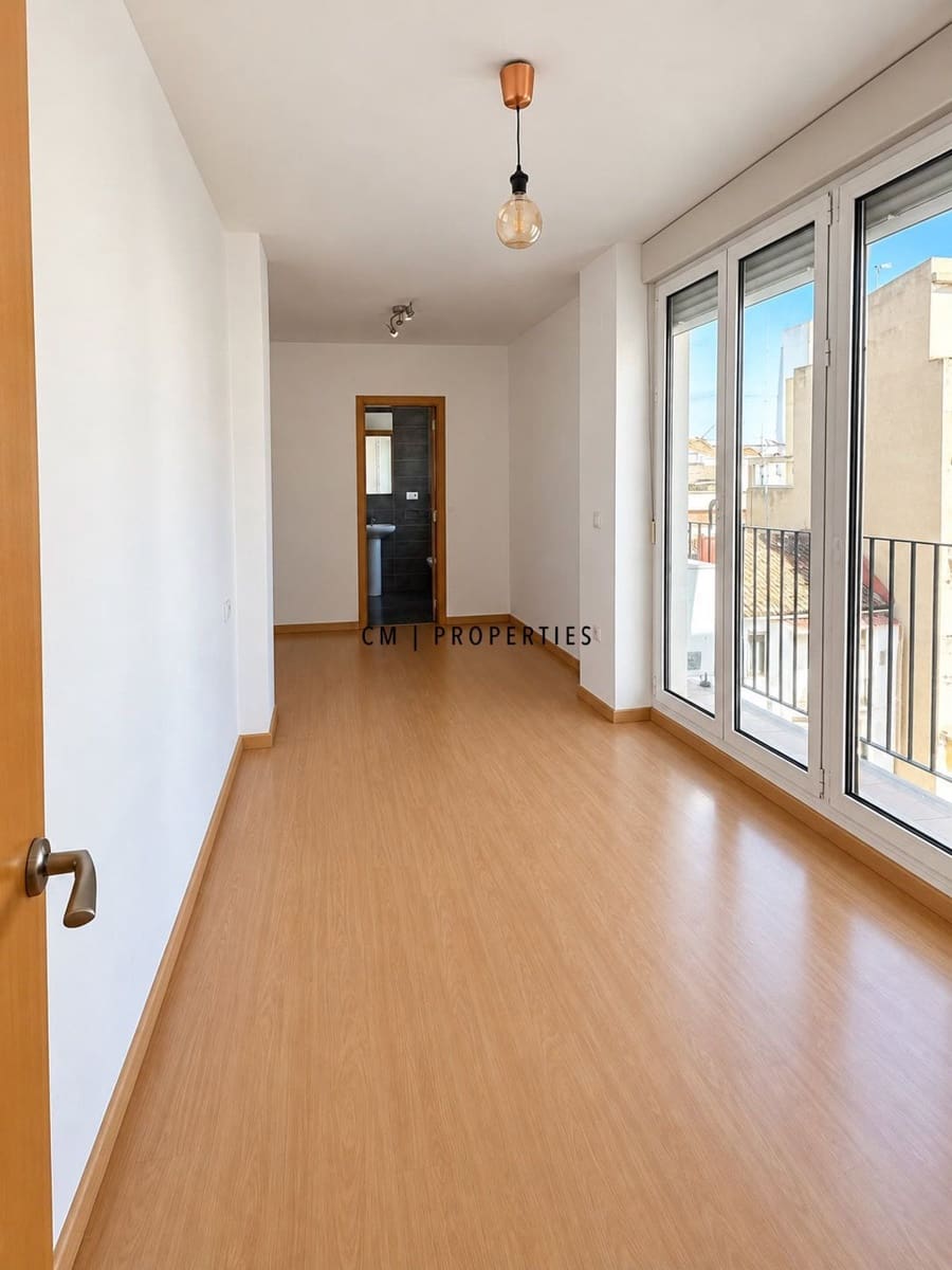 Ático de 2 habitaciones en València ciudad en alquiler - 2.000 € (Ref: 10154099)