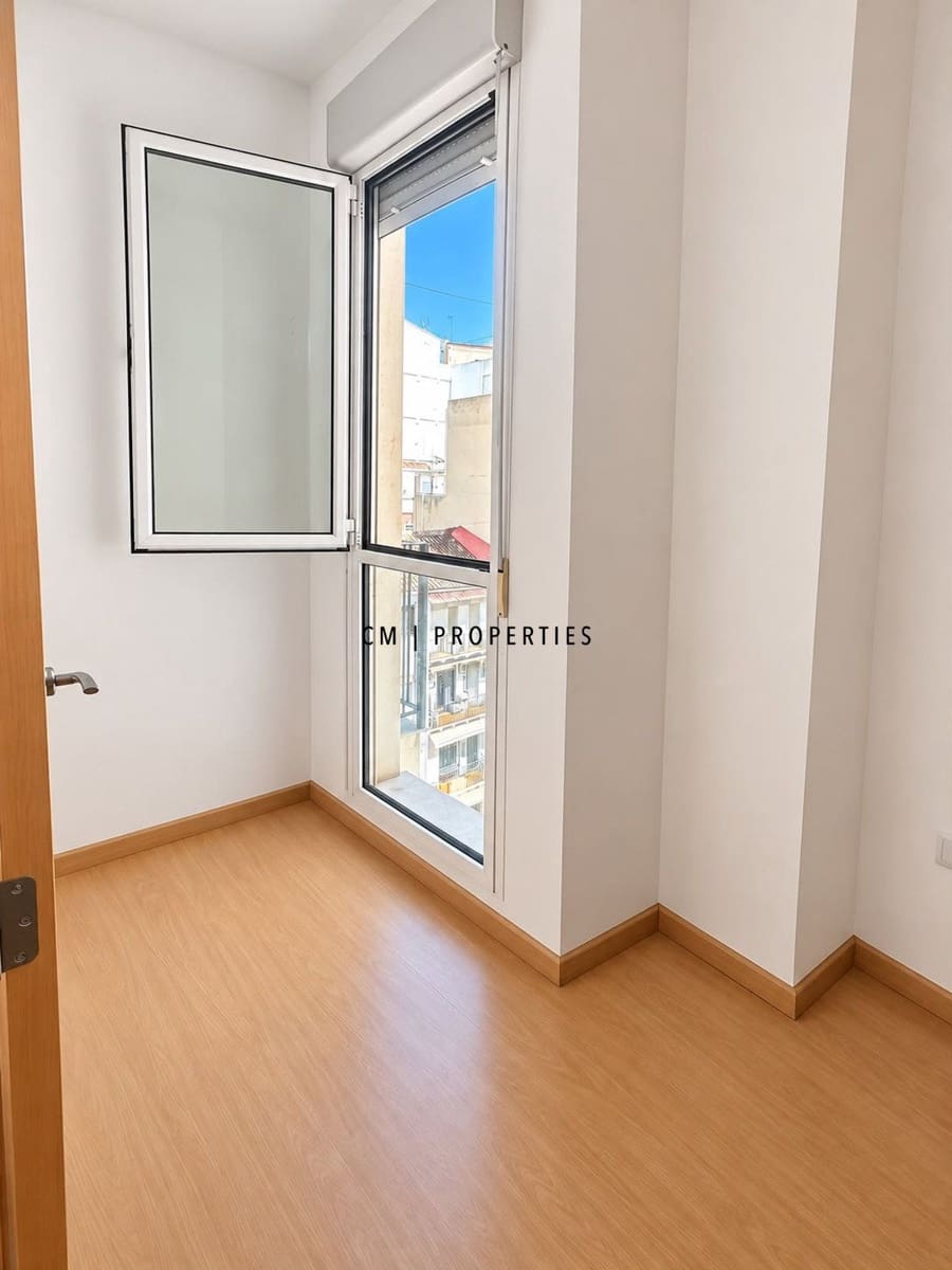 Ático de 2 habitaciones en València ciudad en alquiler - 2.000 € (Ref: 10154099)