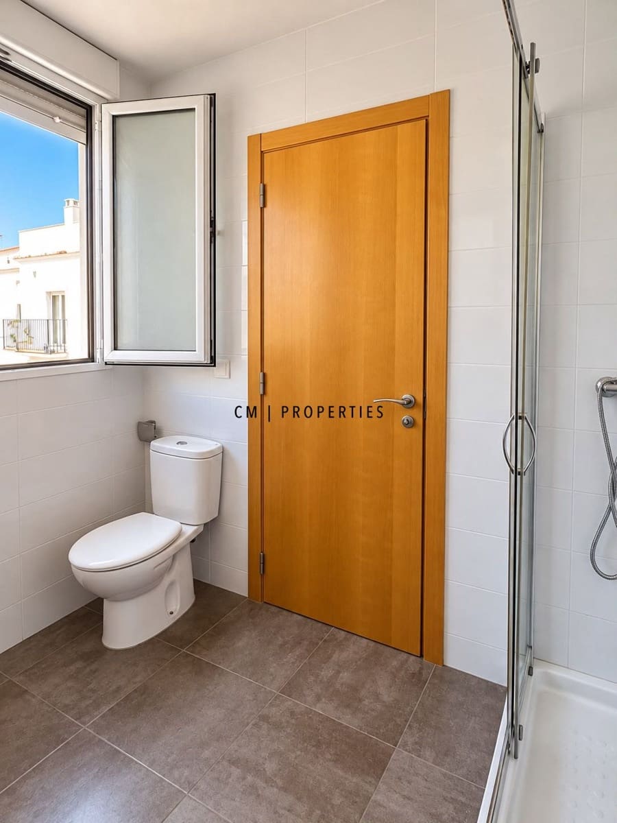 Ático de 2 habitaciones en València ciudad en alquiler - 2.000 € (Ref: 10154099)