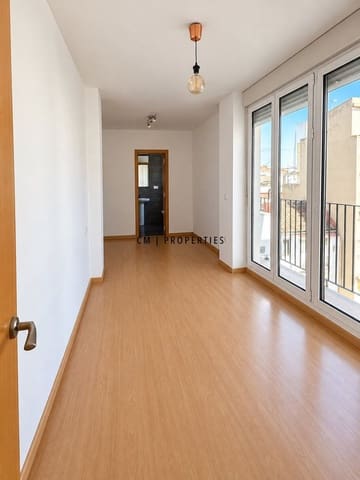 2 bedroom Penthouse for rent in Valencia city - € 2,000 (Ref: 10154099)