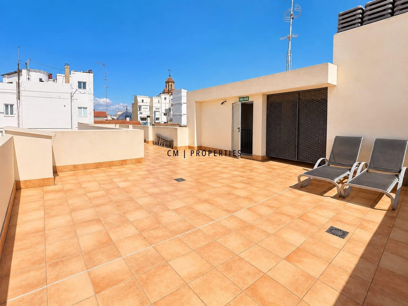 Ático de 2 habitaciones en València ciudad en alquiler - 2.000 € (Ref: 10154099)