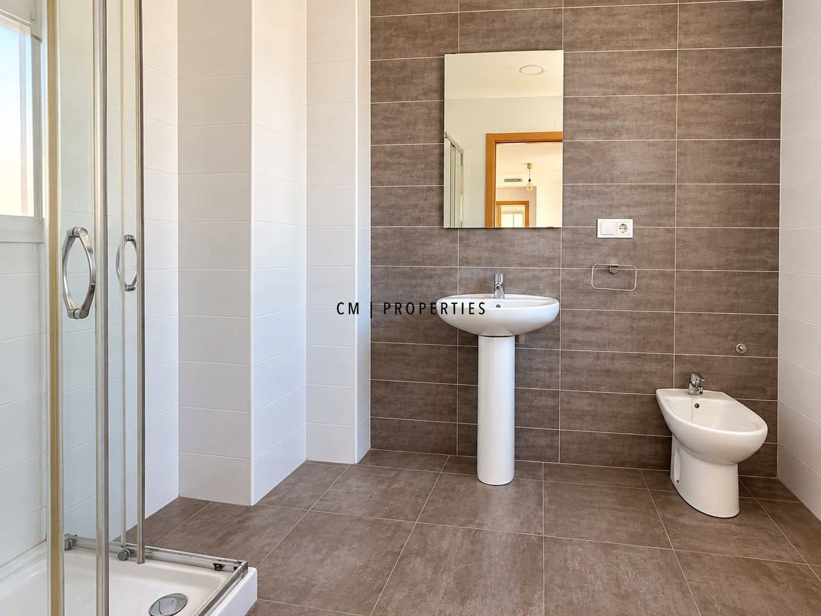 Ático de 2 habitaciones en València ciudad en alquiler - 2.000 € (Ref: 10154099)