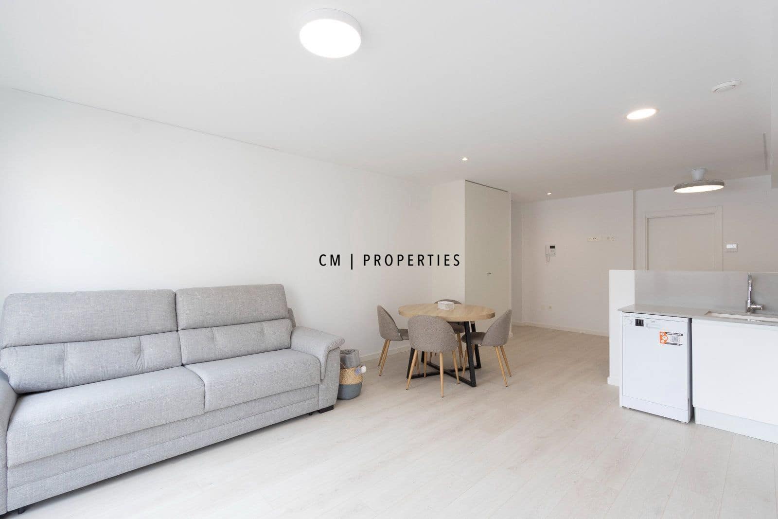 Flat for rent in Sagunto / Sagunt with garage - € 1,200 (Ref: 10155520)